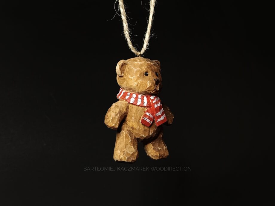 Miś w szaliku - ozdoba na choinkę